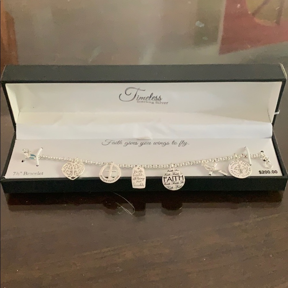 Charm bracelet